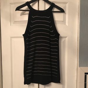 Old navy sleeveless black and white top